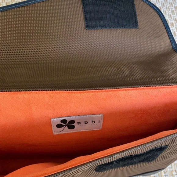 Abbi New York Padded Laptop Sleeve - Picture 4 of 7